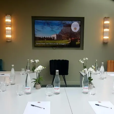 Chateau De Longpre 4*