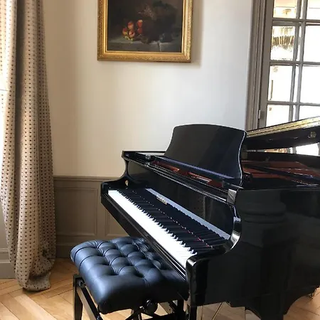 Hotell Chateau De Longpre 4*